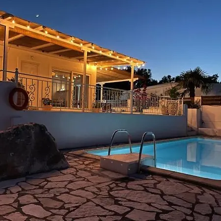 Hestia's House *