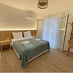 Дом отдыха Hestia's House